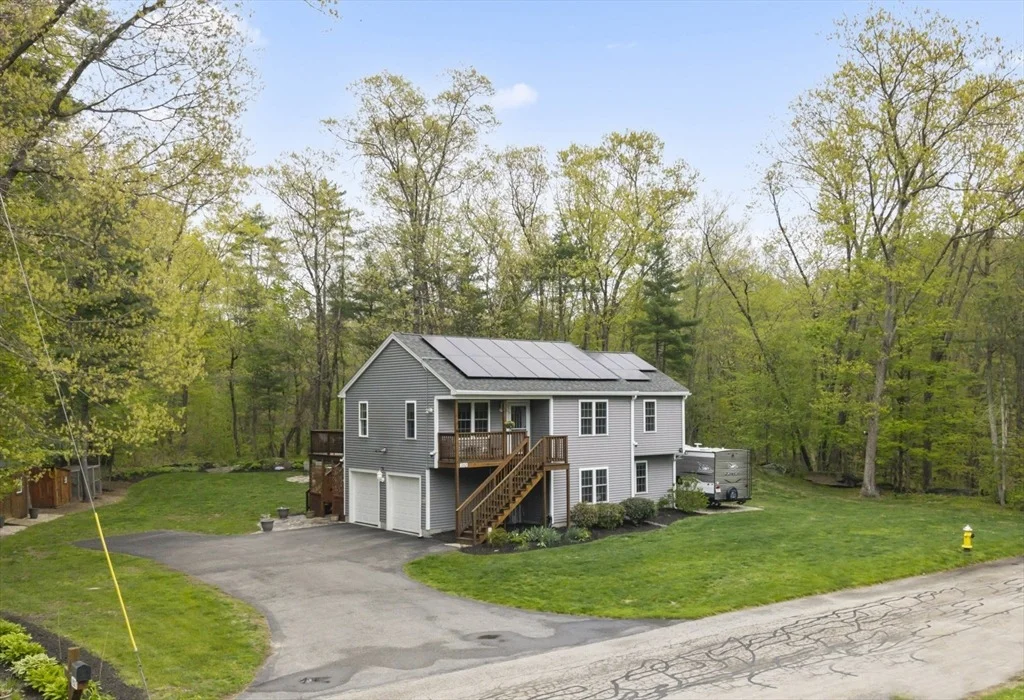Photo of 352 Durfee St