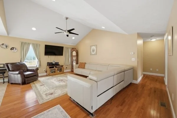Photo of 273 Maple Ave