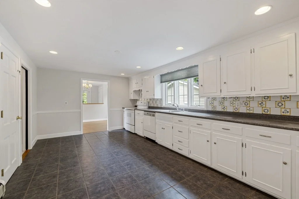 Photo of 27 Puritan Road