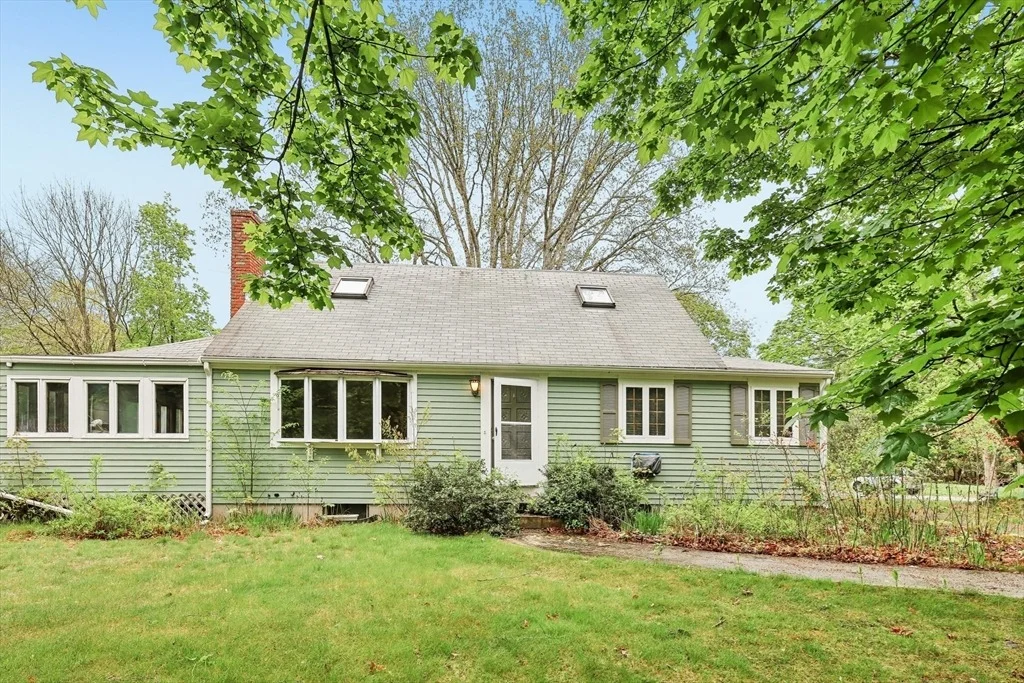 Photo of 24 Richard Dr