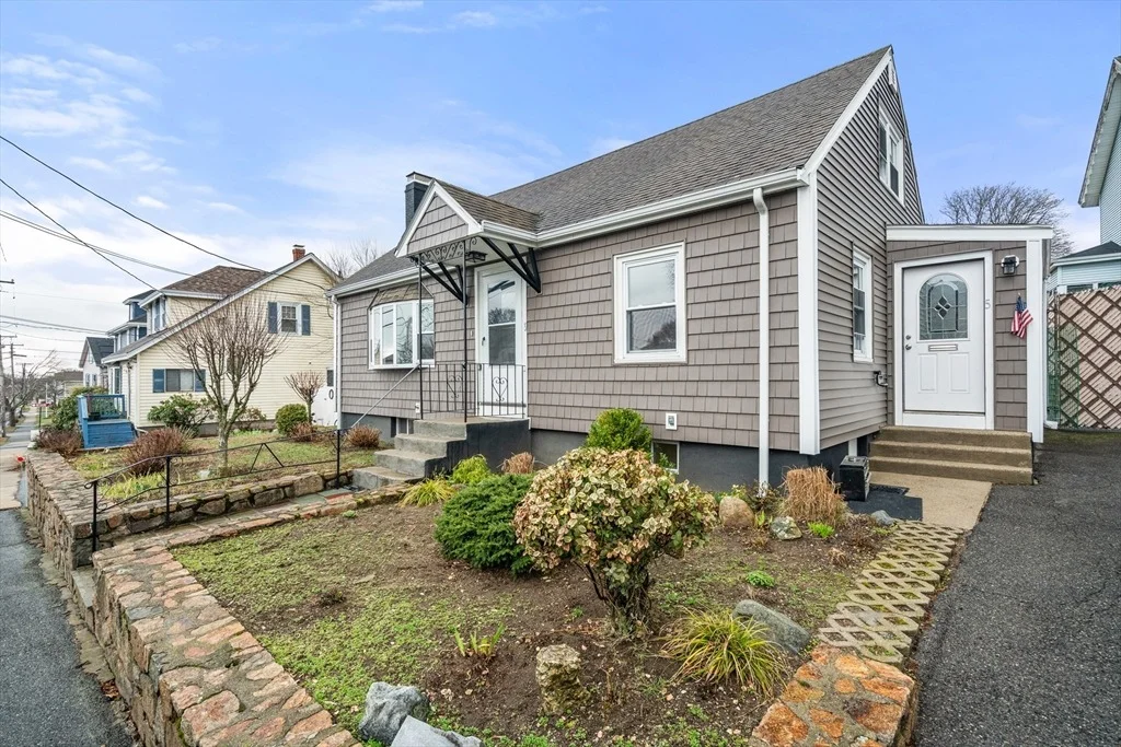 Photo of 5 Ballard