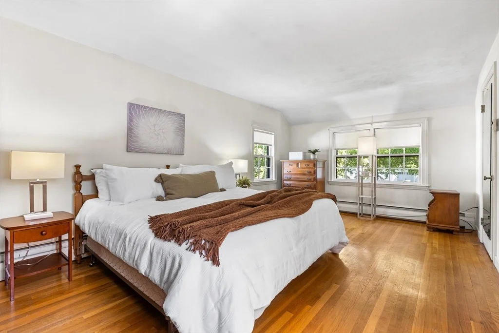 Photo of 24 Meadow Brook Lane