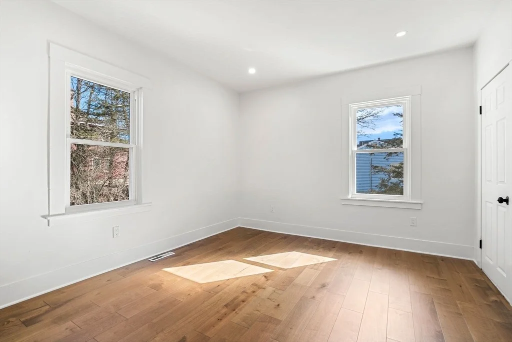 Photo of 2 Maple St