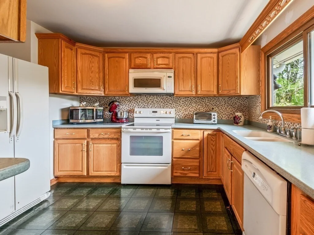 Photo of 30 Russell Hill Rd