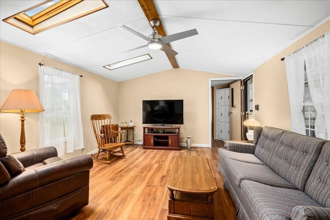 Photo of 126 Pine Ave