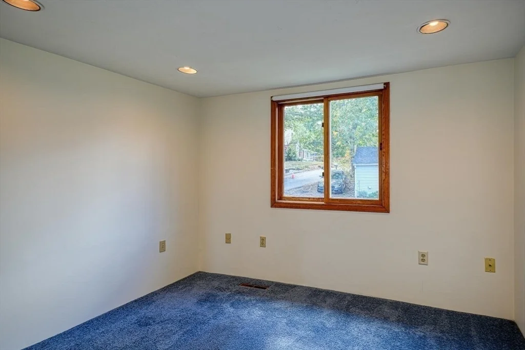 Photo of 26 Lakeside Ave