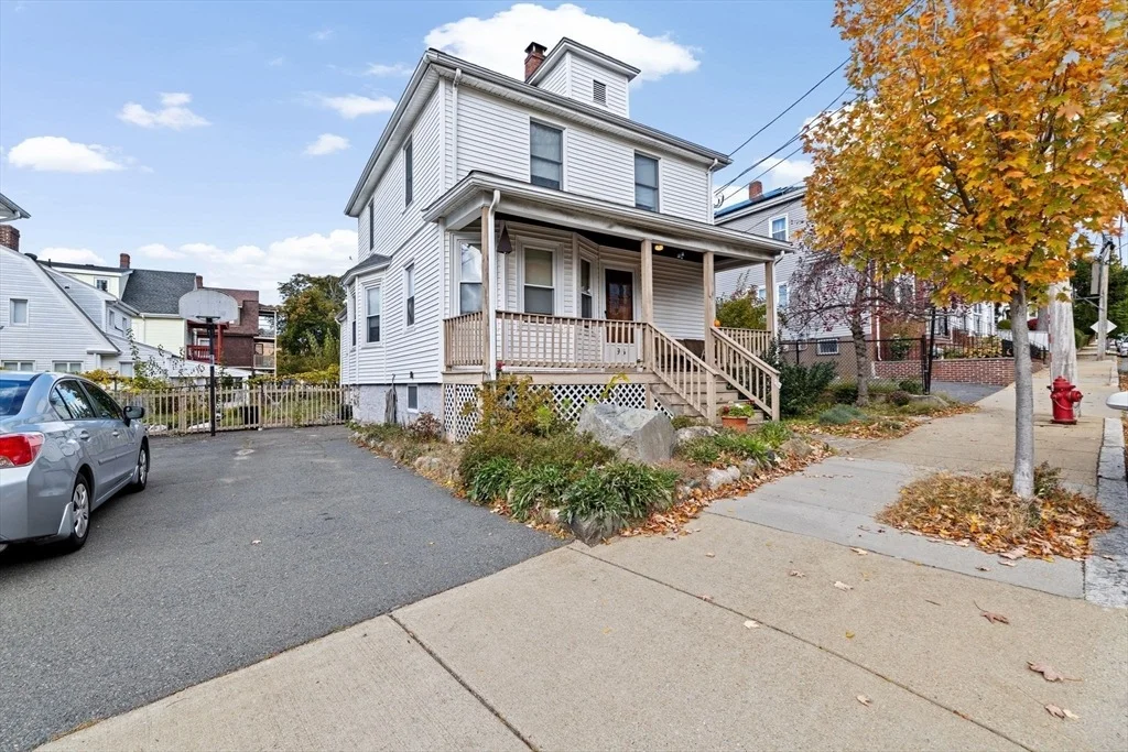 Photo of 98 Bradford St.