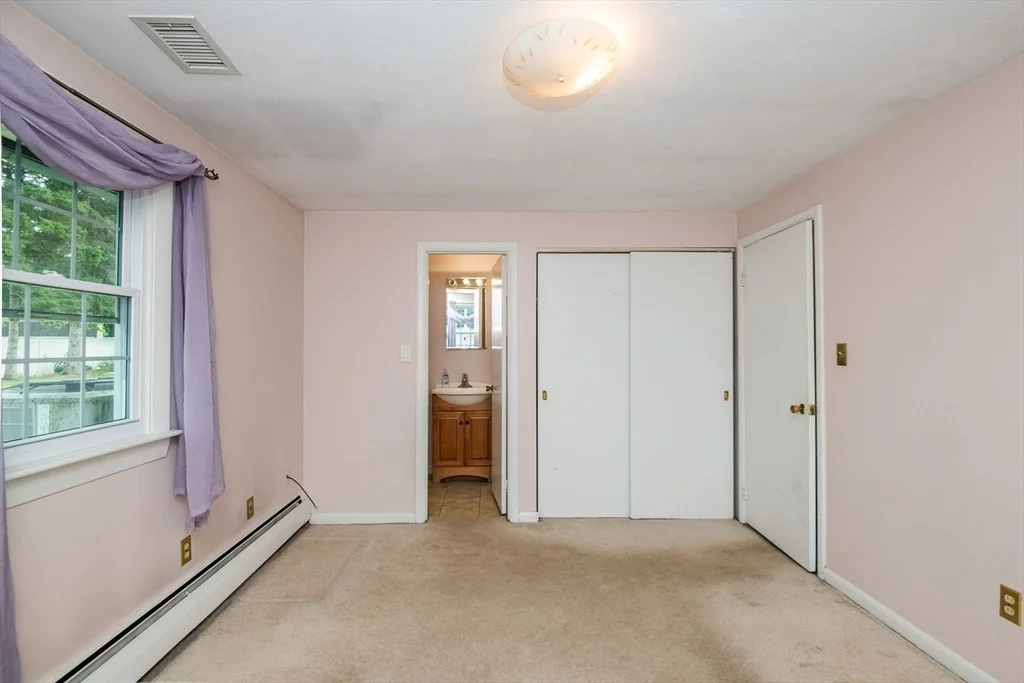 Photo of 43 Catherine Dr