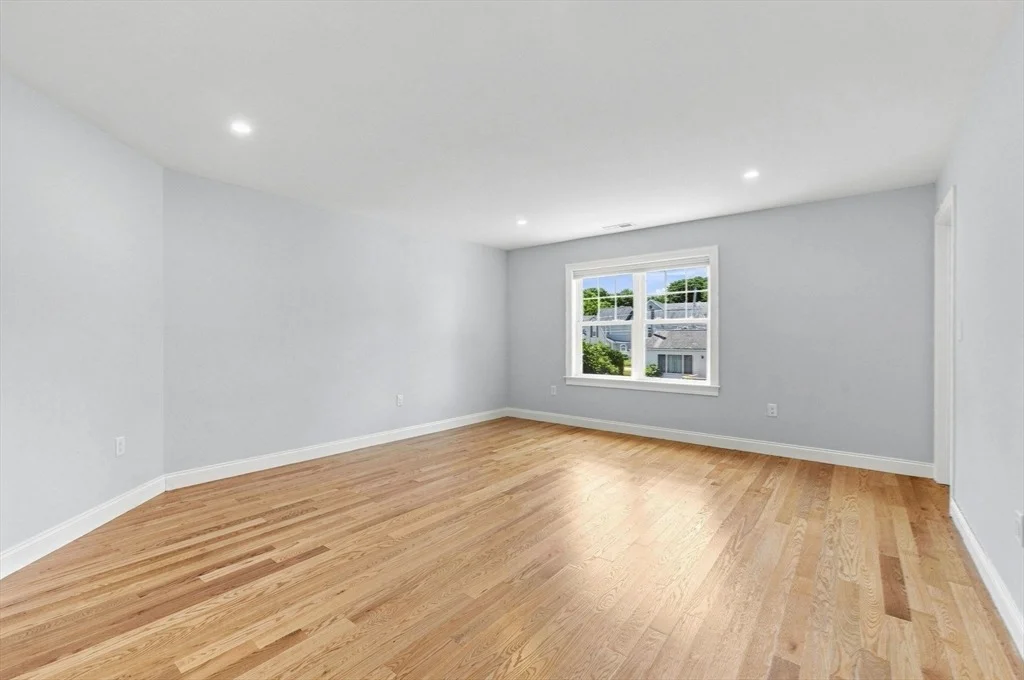Photo of 698 Trapelo Road