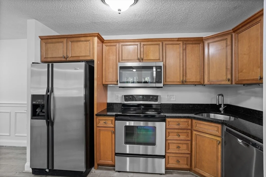 Photo of Unit A at 400 Brookside Dr