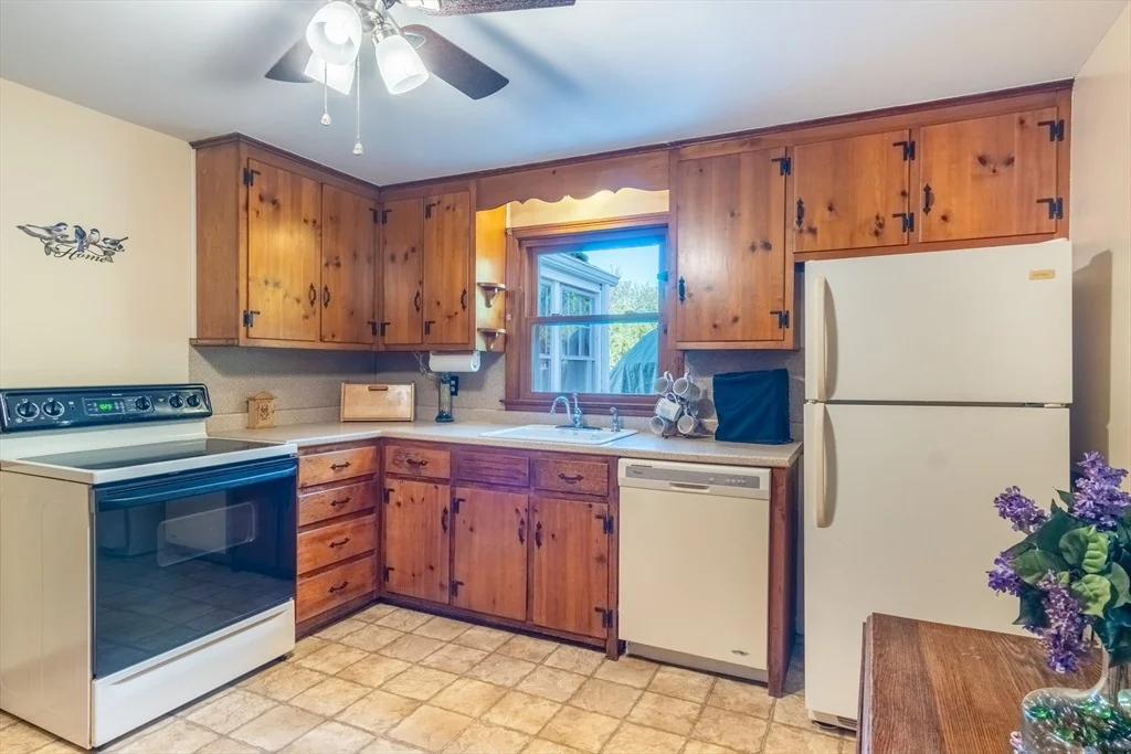 Photo of 21 Meadowlark Ln