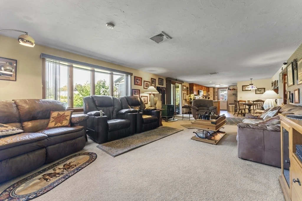 Photo of 467 Durfee St