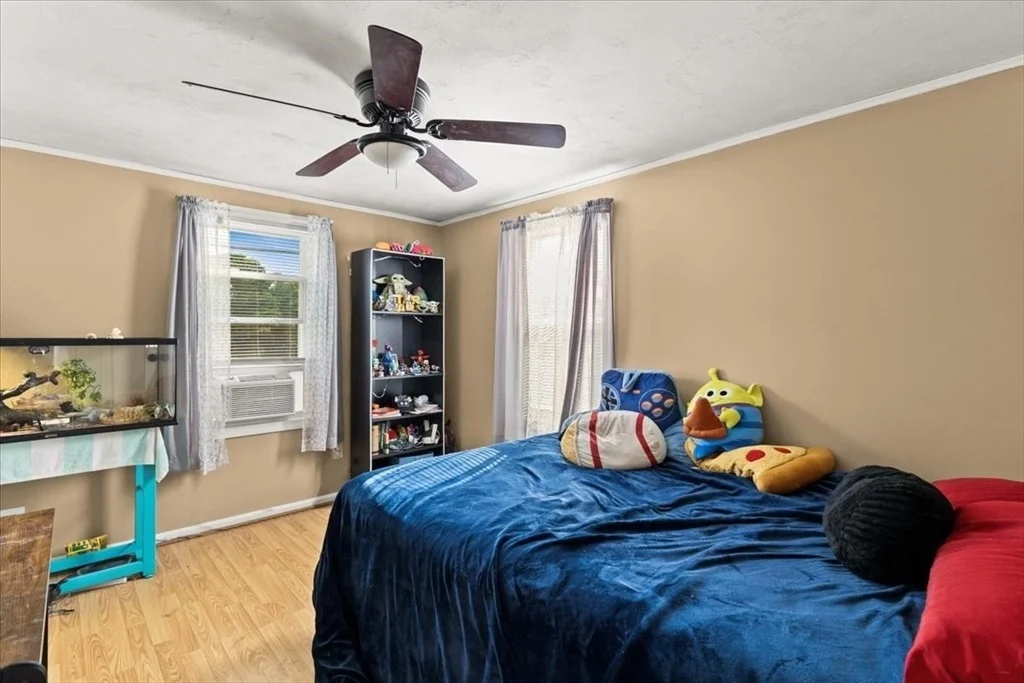 Photo of 28 Sunset Blvd