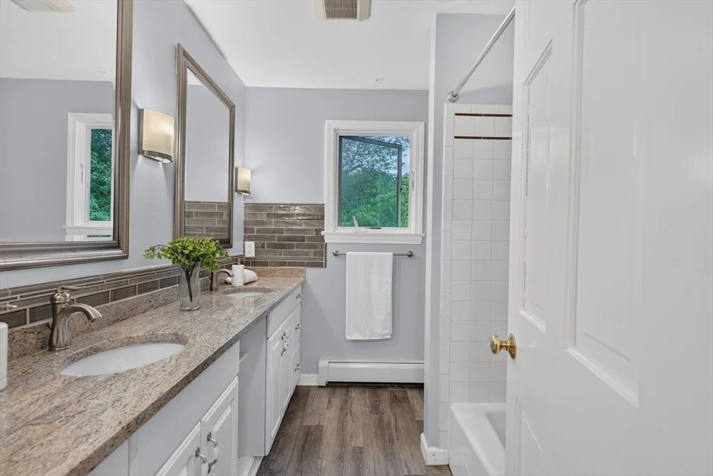 Photo of 114 Maple St