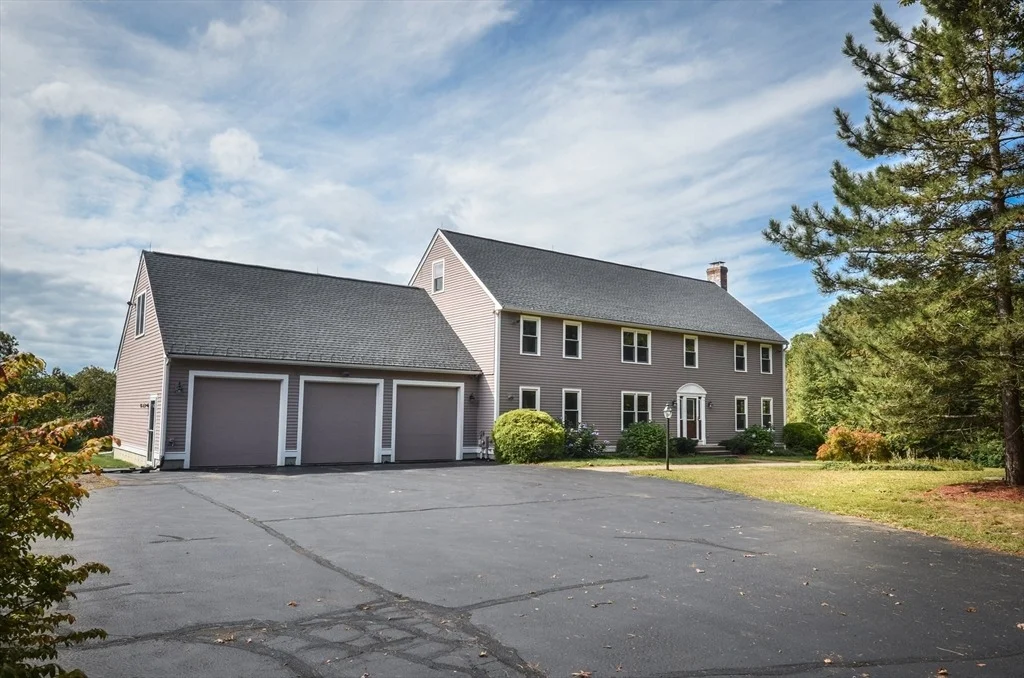 Photo of 98 Coburn Rd