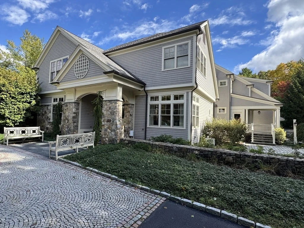 Photo of 9 Stonegate Dr