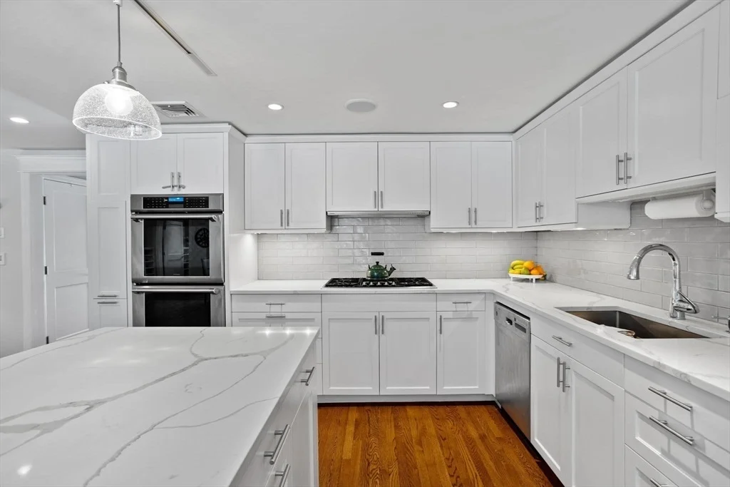 Photo of 6 Meadowbrook Rd