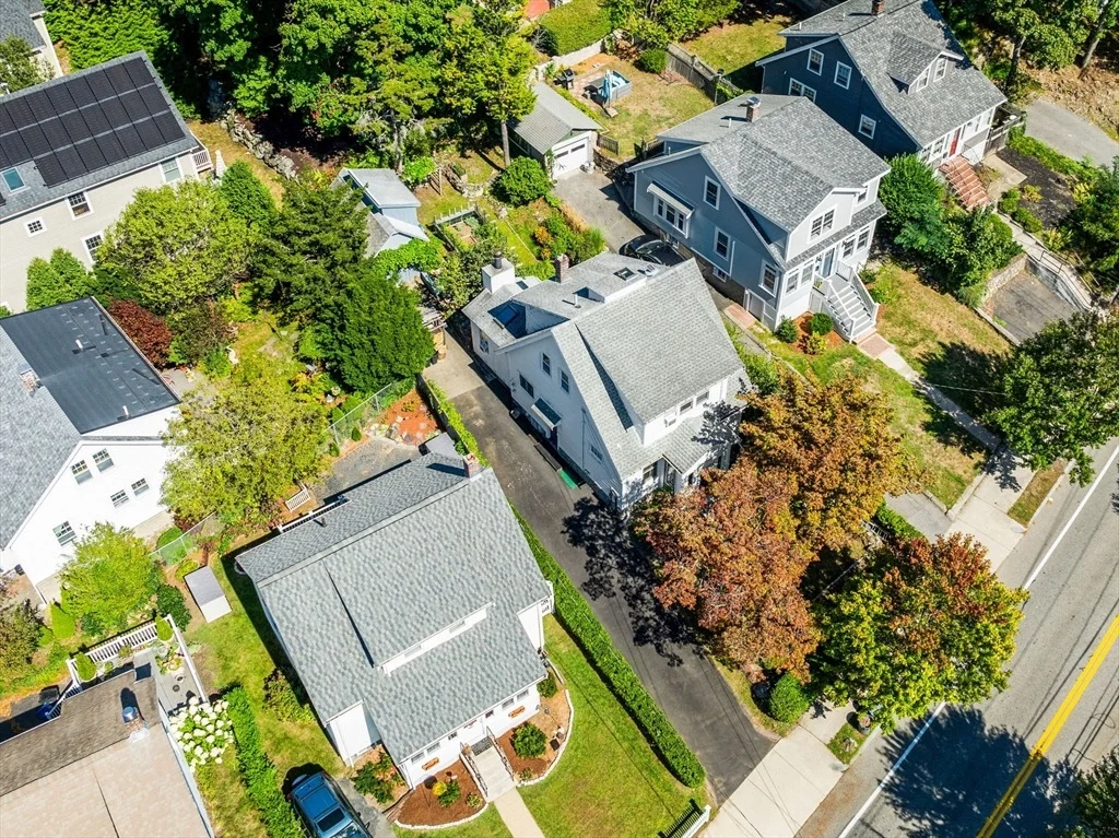 Photo of 595 Summer St