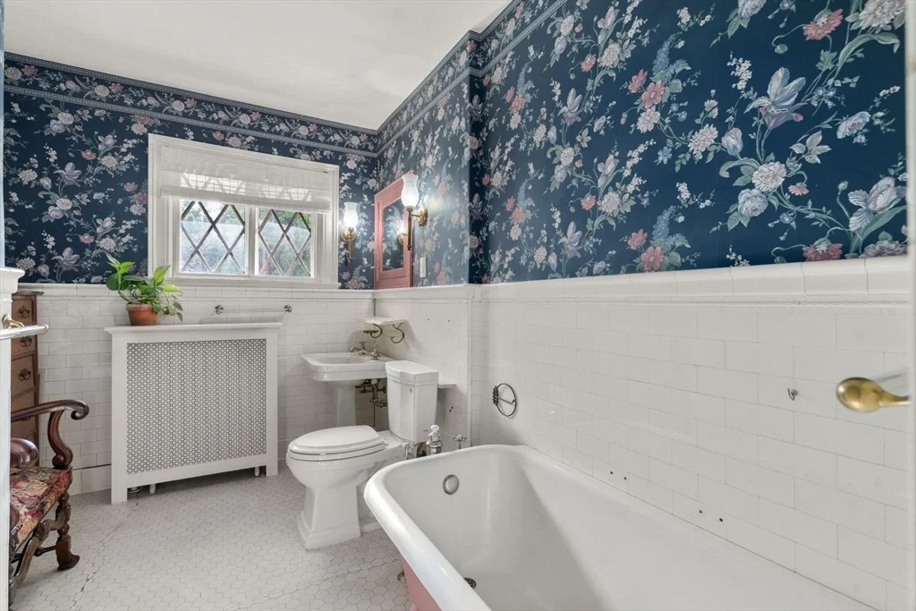 Photo of 22 Whitman Rd