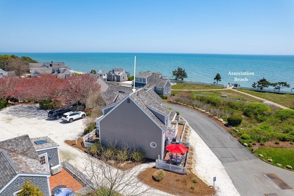 Photo of Unit 4 at 4 Race Point Rd