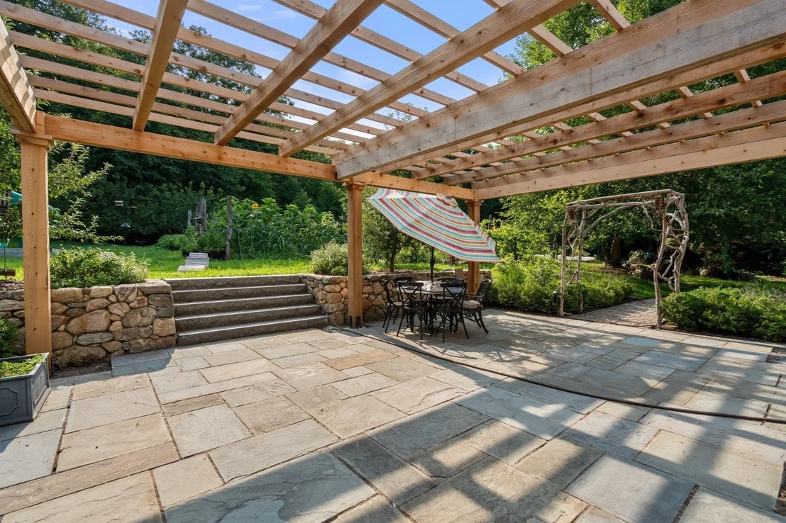 Photo of 150 Pond Road