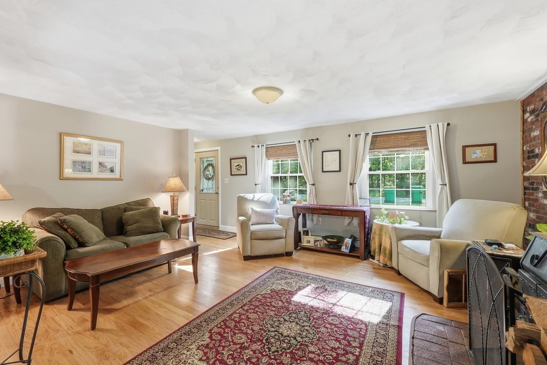 Photo of 137 Parker Rd