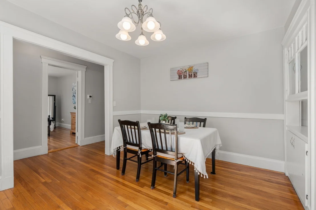 Photo of Unit 1 at 37 Everett St
