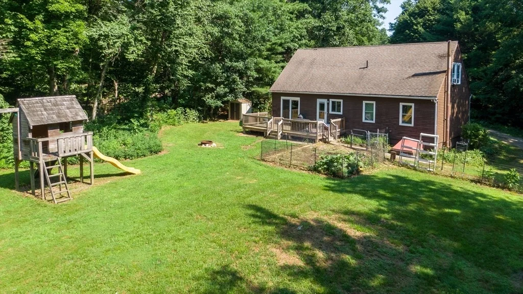 Photo of 246 Torrey Rd