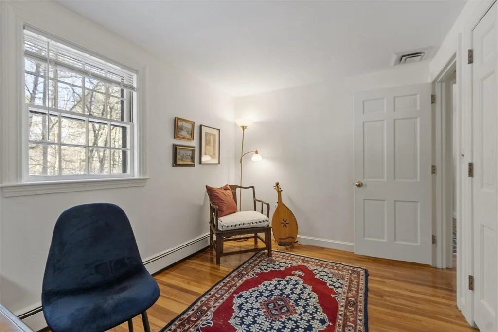 Photo of 265 College Rd