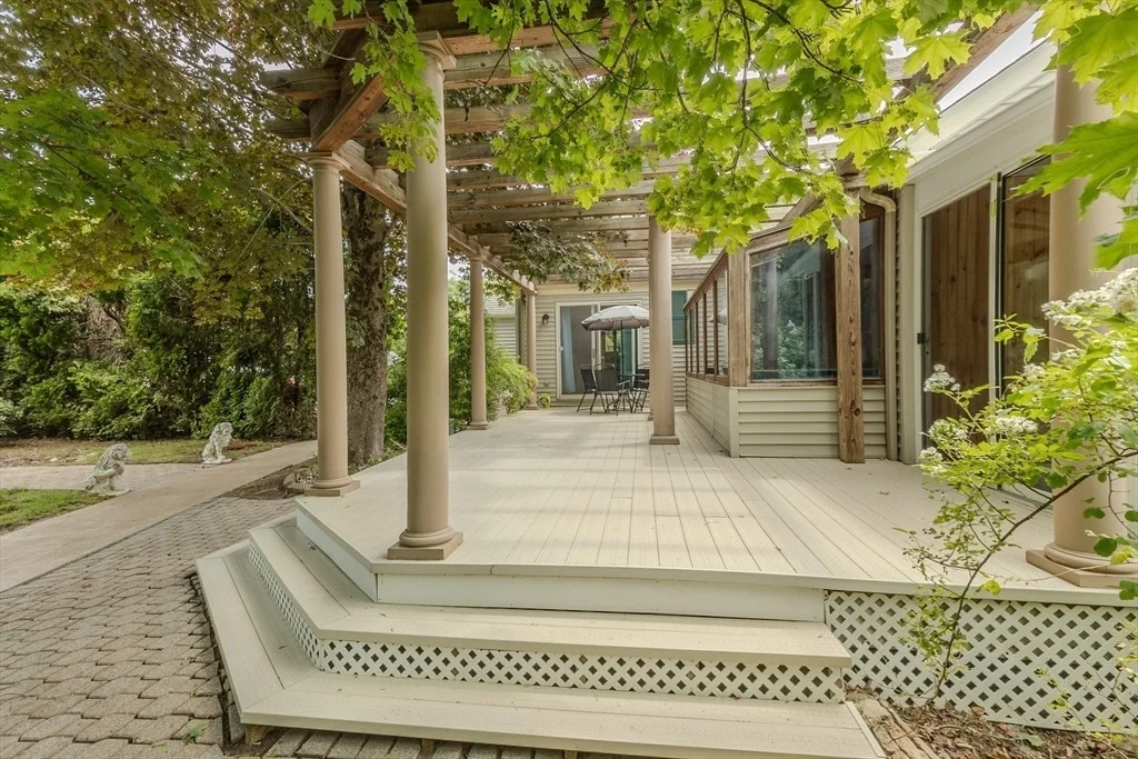 Photo of 68 Davis Rd.