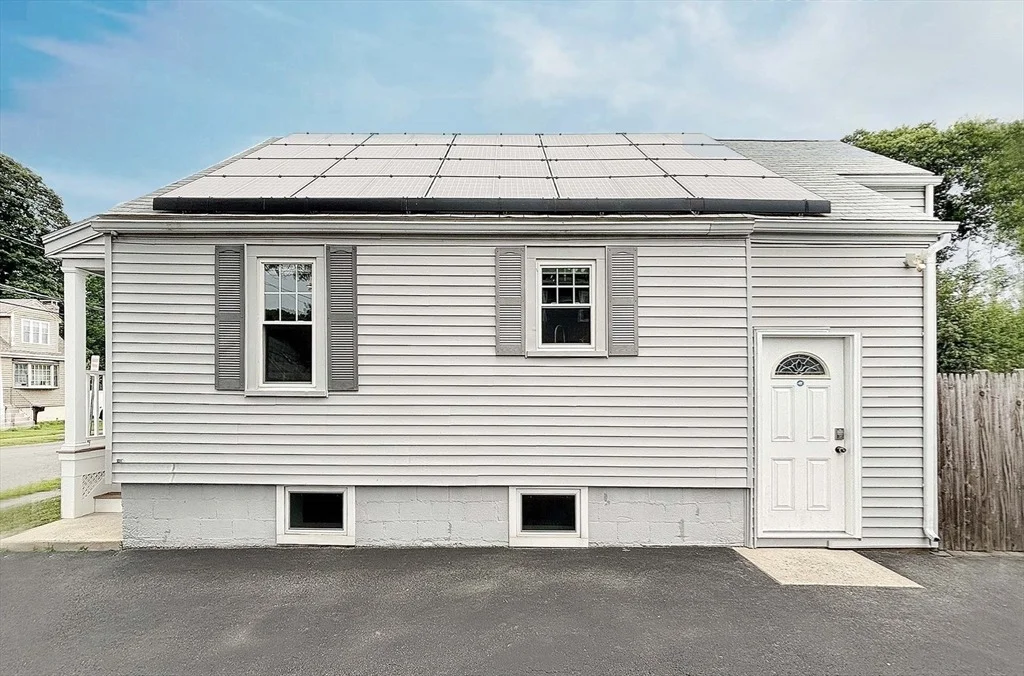 Photo of 44 Harmon St
