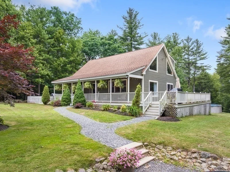 Photo of 115 River Rd