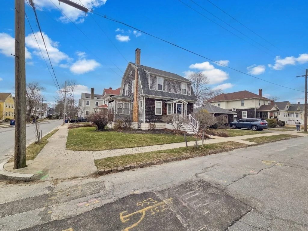 Photo of 70 Chestnut St