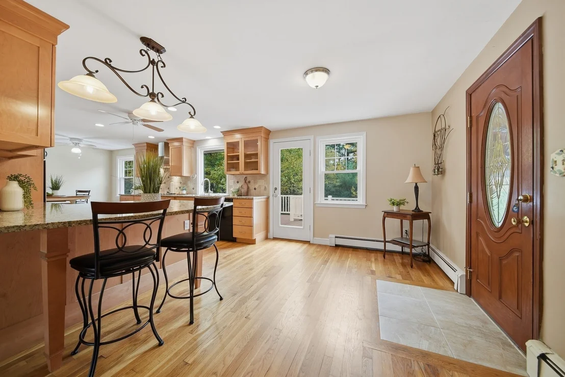 Photo of 401 Longley Rd