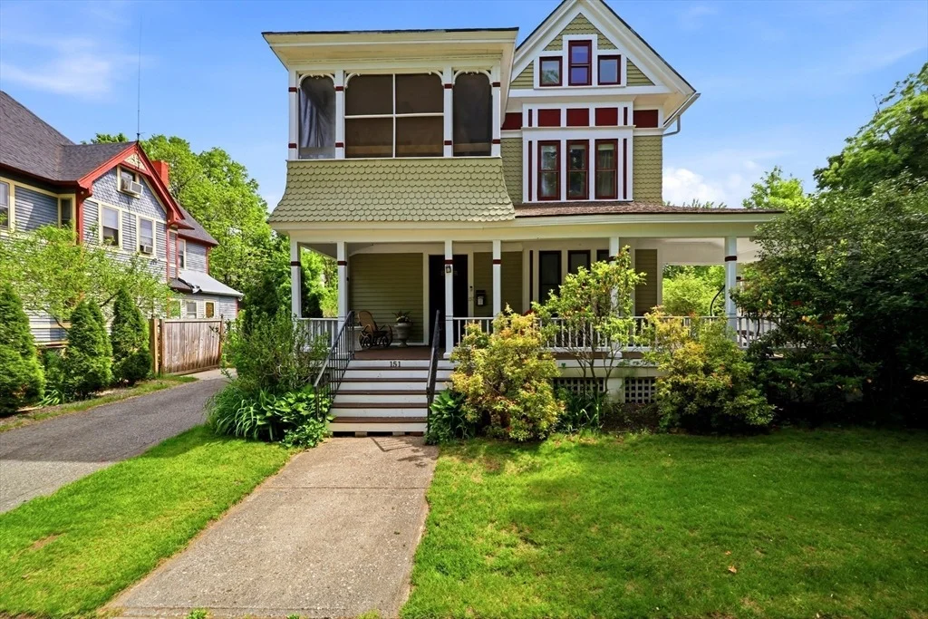 Photo of 151 Bowdoin St