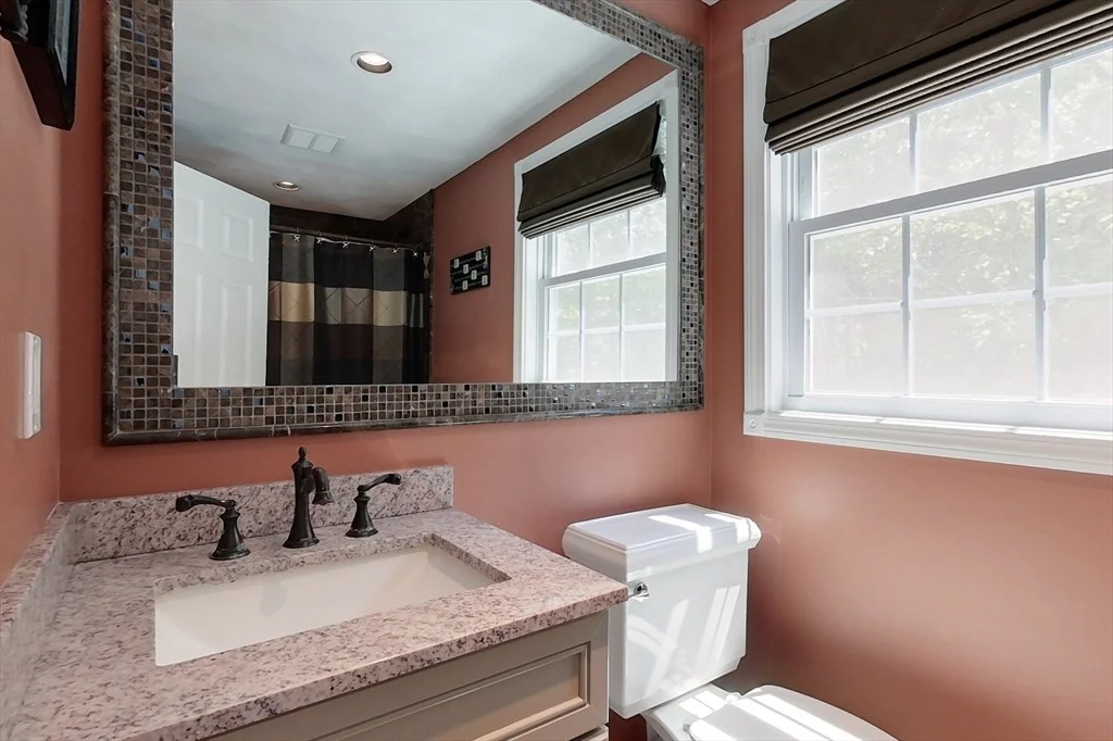 Photo of 21 Hyacinth Dr