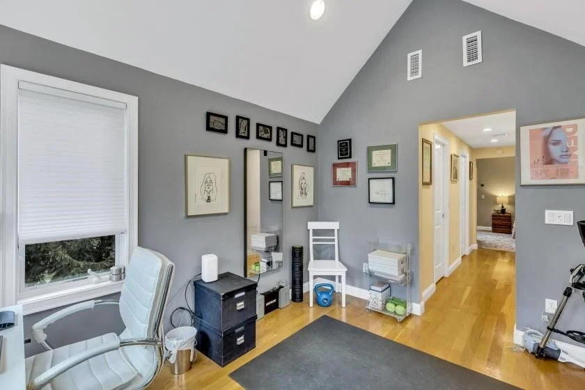 Photo of 304 Red Brook Rd