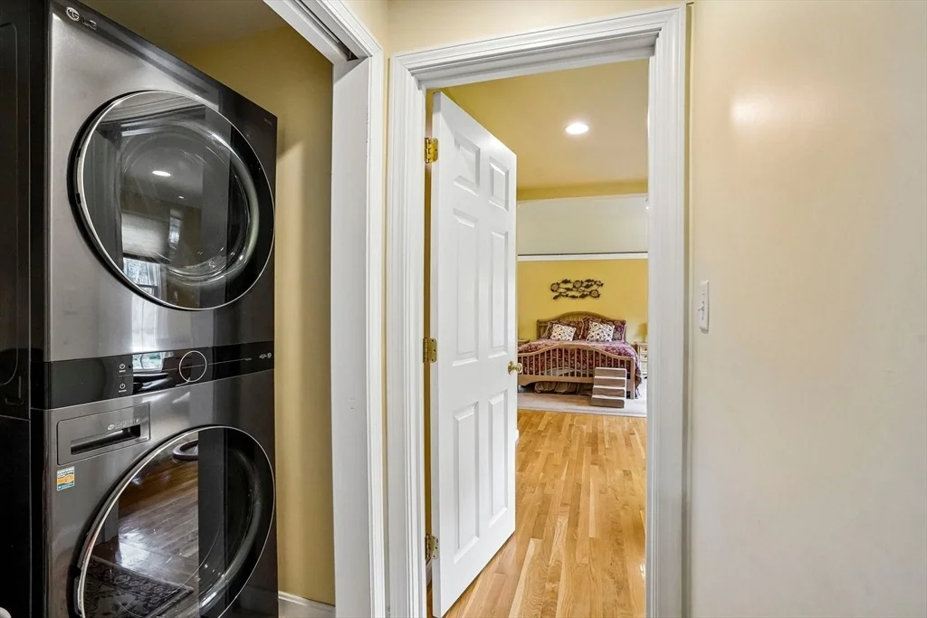Photo of 2 Berkley Cir