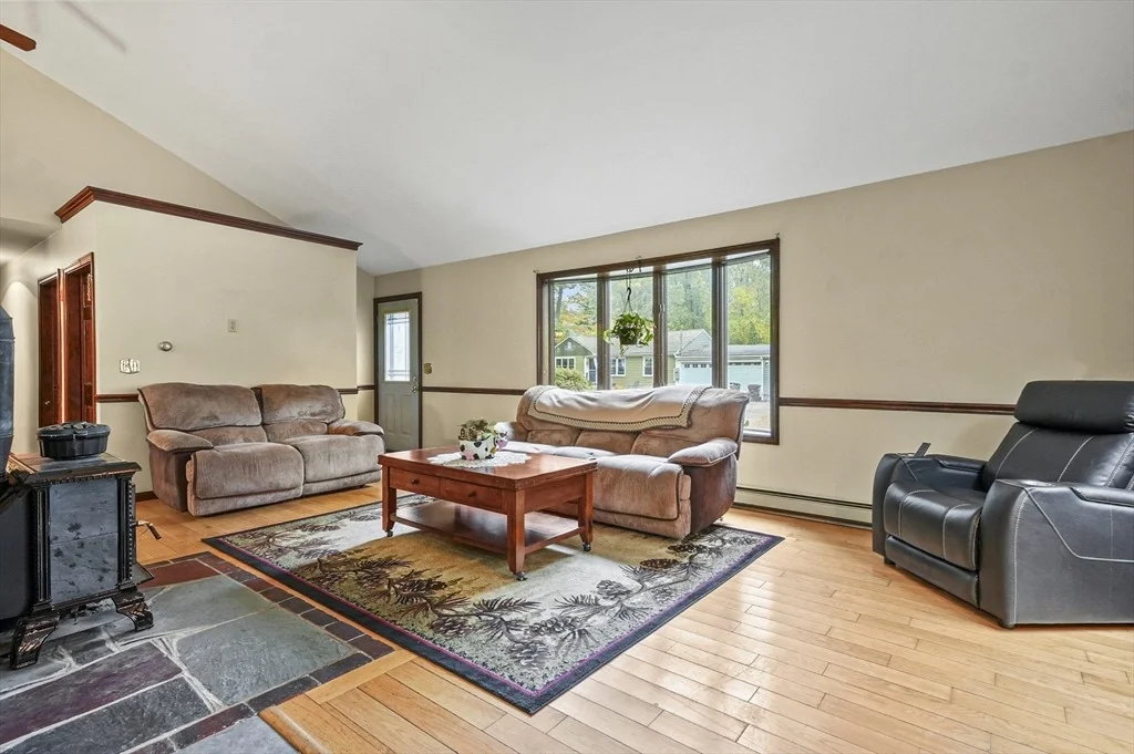 Photo of 28 Beacon Street