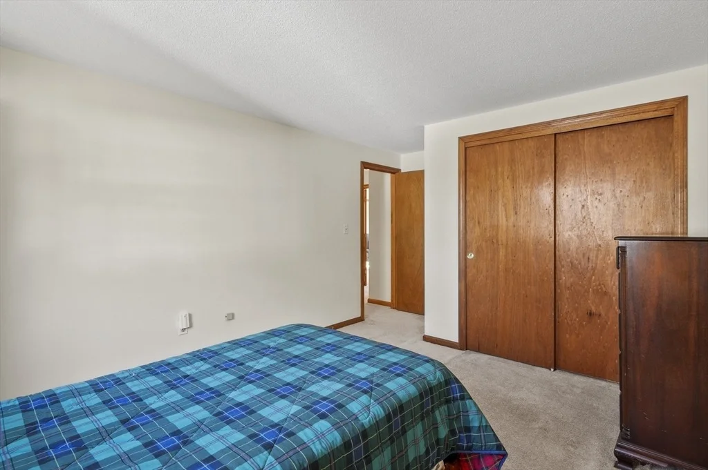 Photo of 112 Surrey Lane