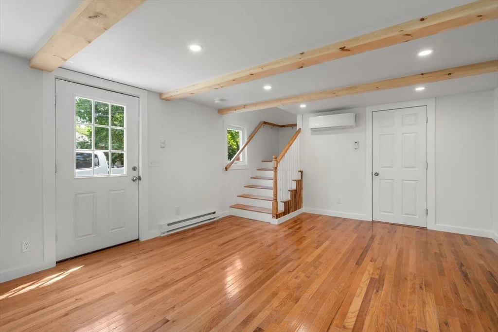 Photo of 29 Sandwich Rd