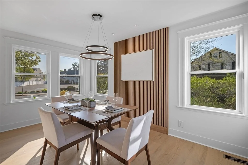 Photo of 526 Cabot