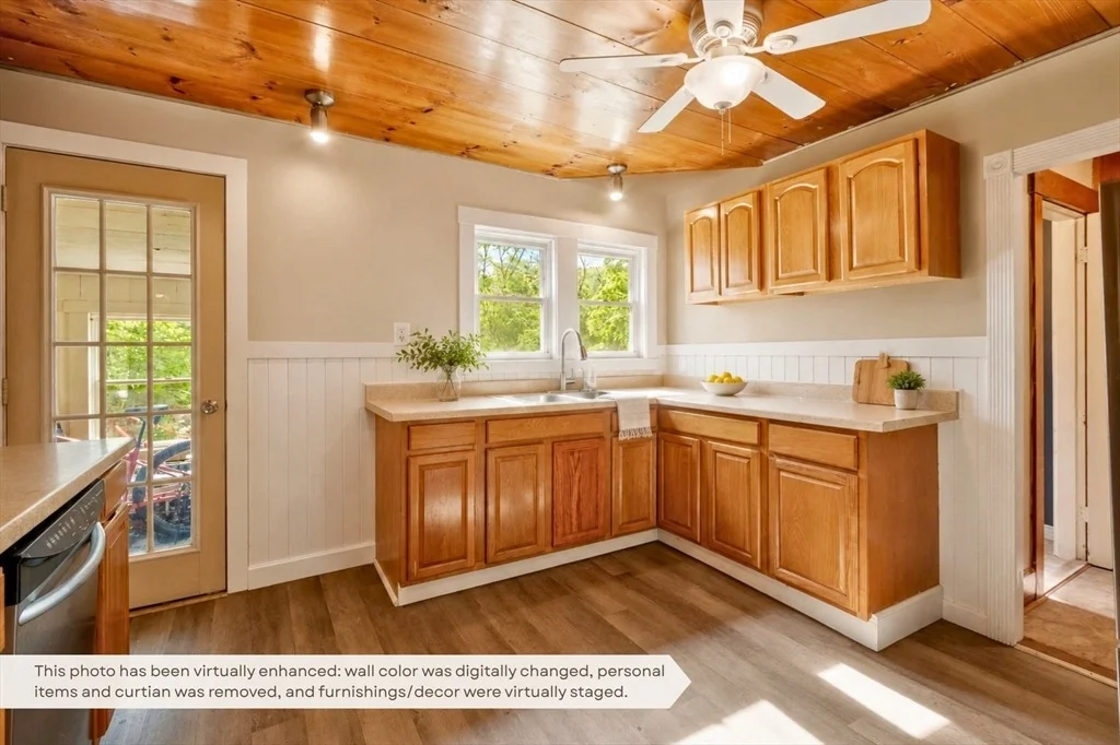 Photo of 284 Drury Ave.