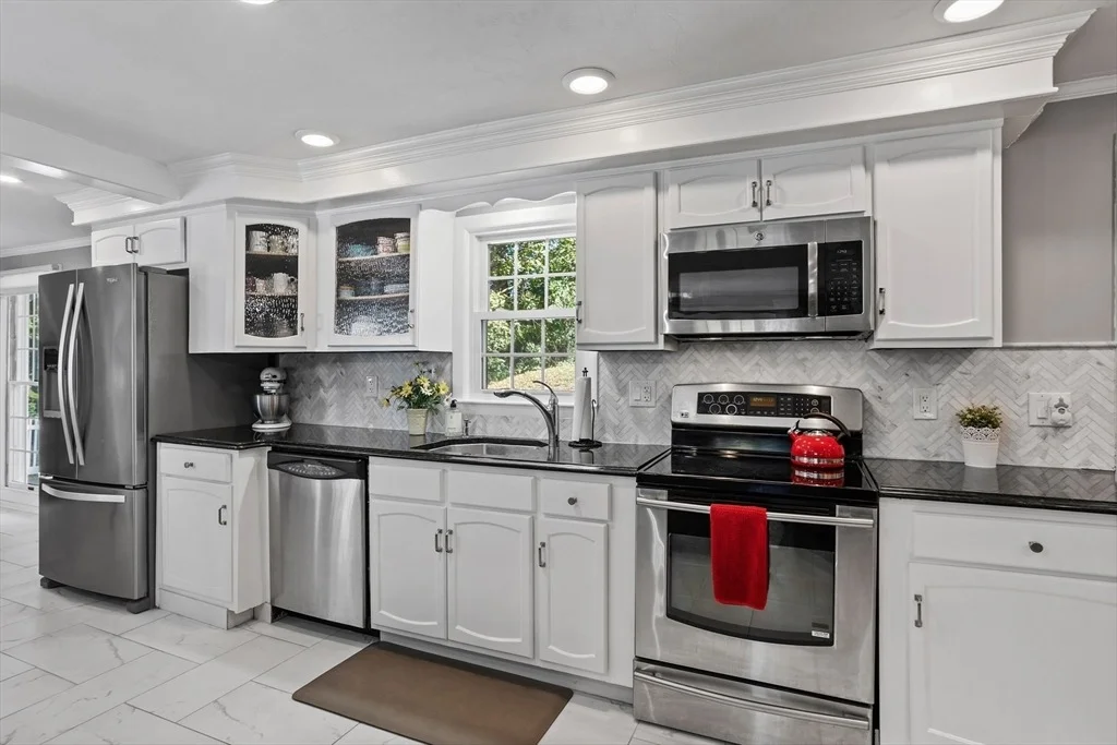 Photo of 6 Belmont Dr