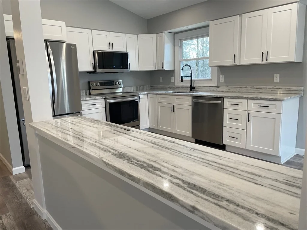 Photo of 564 West Pelham Road