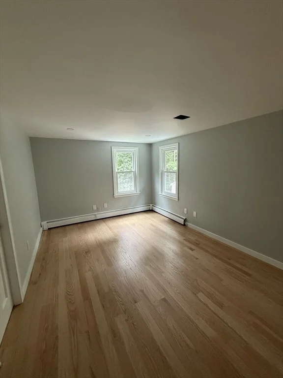 Photo of 329 Woodside Rd