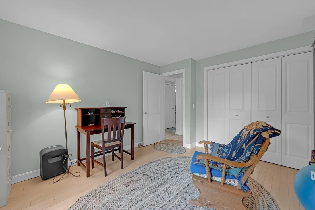 Photo of 47 Horseshoe Cir