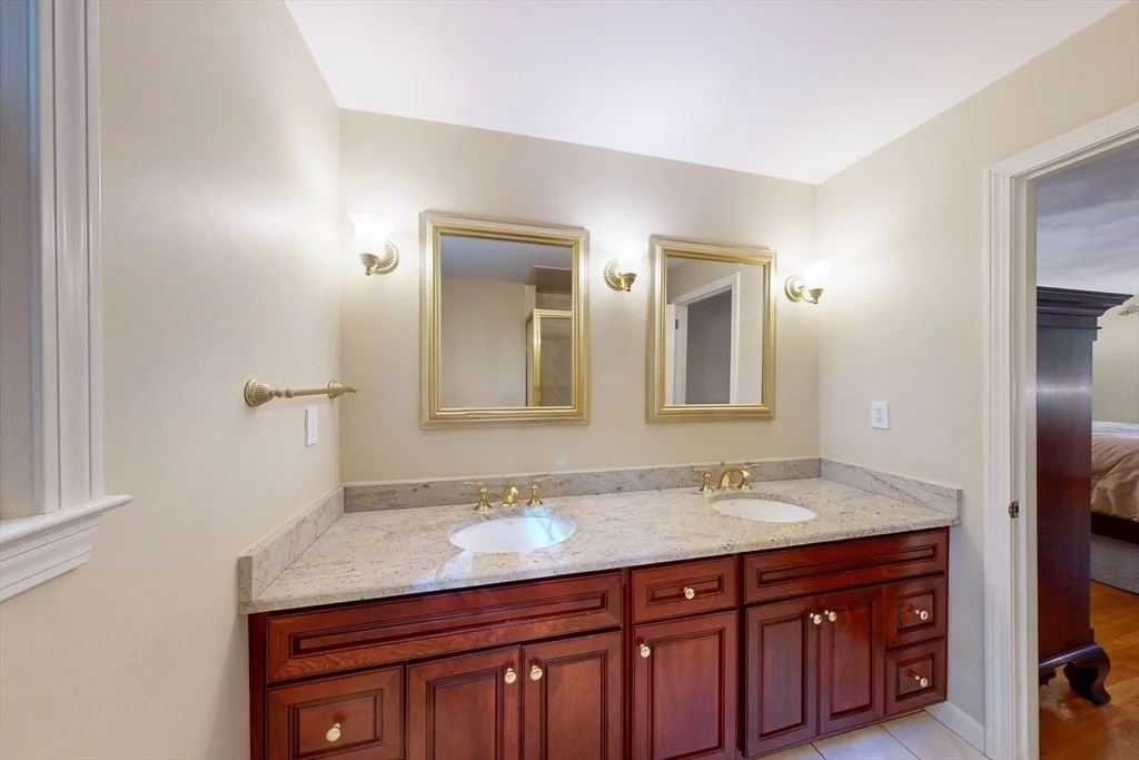 Photo of 13 Garry Dr