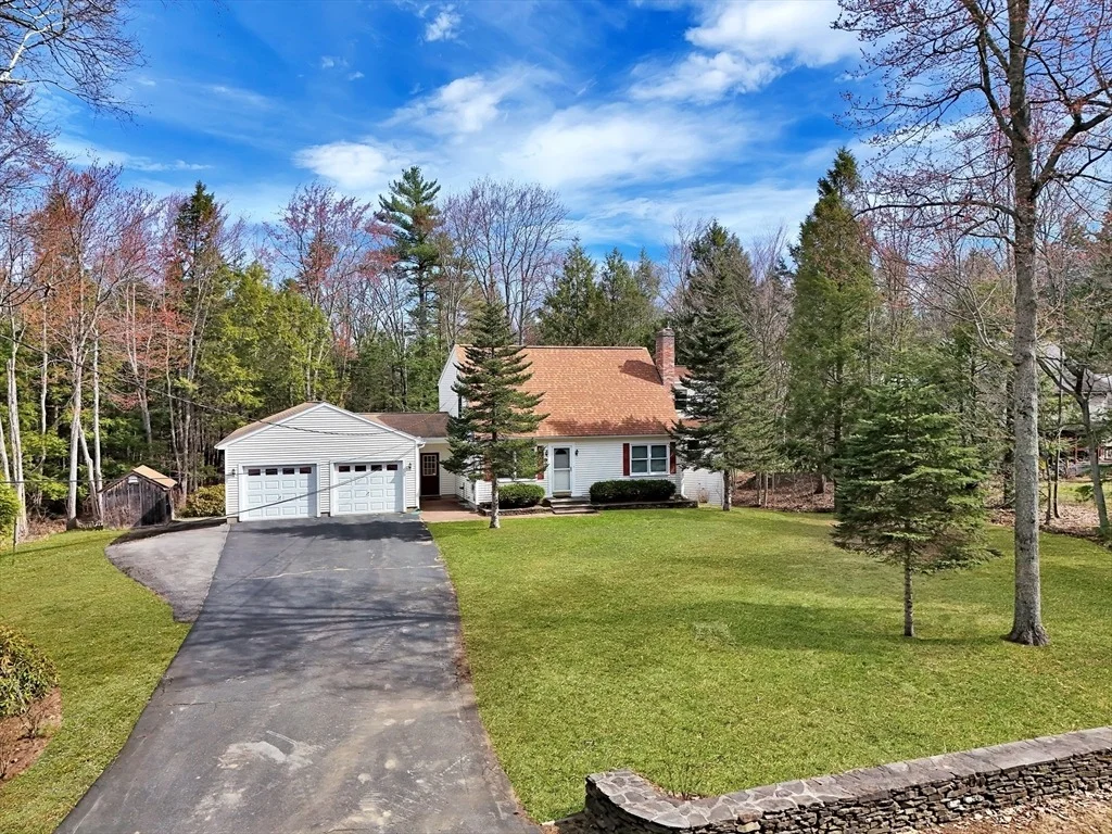 Photo of 92 Baptist Common Rd