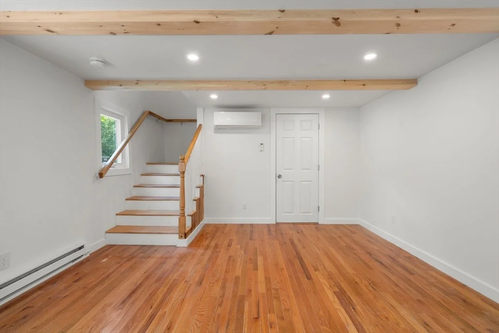 Photo of 29 Sandwich Rd